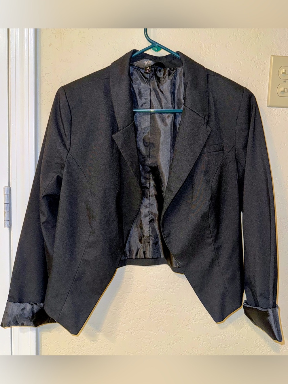 Massimo Black Cropped Open-Front Blazer Jacket